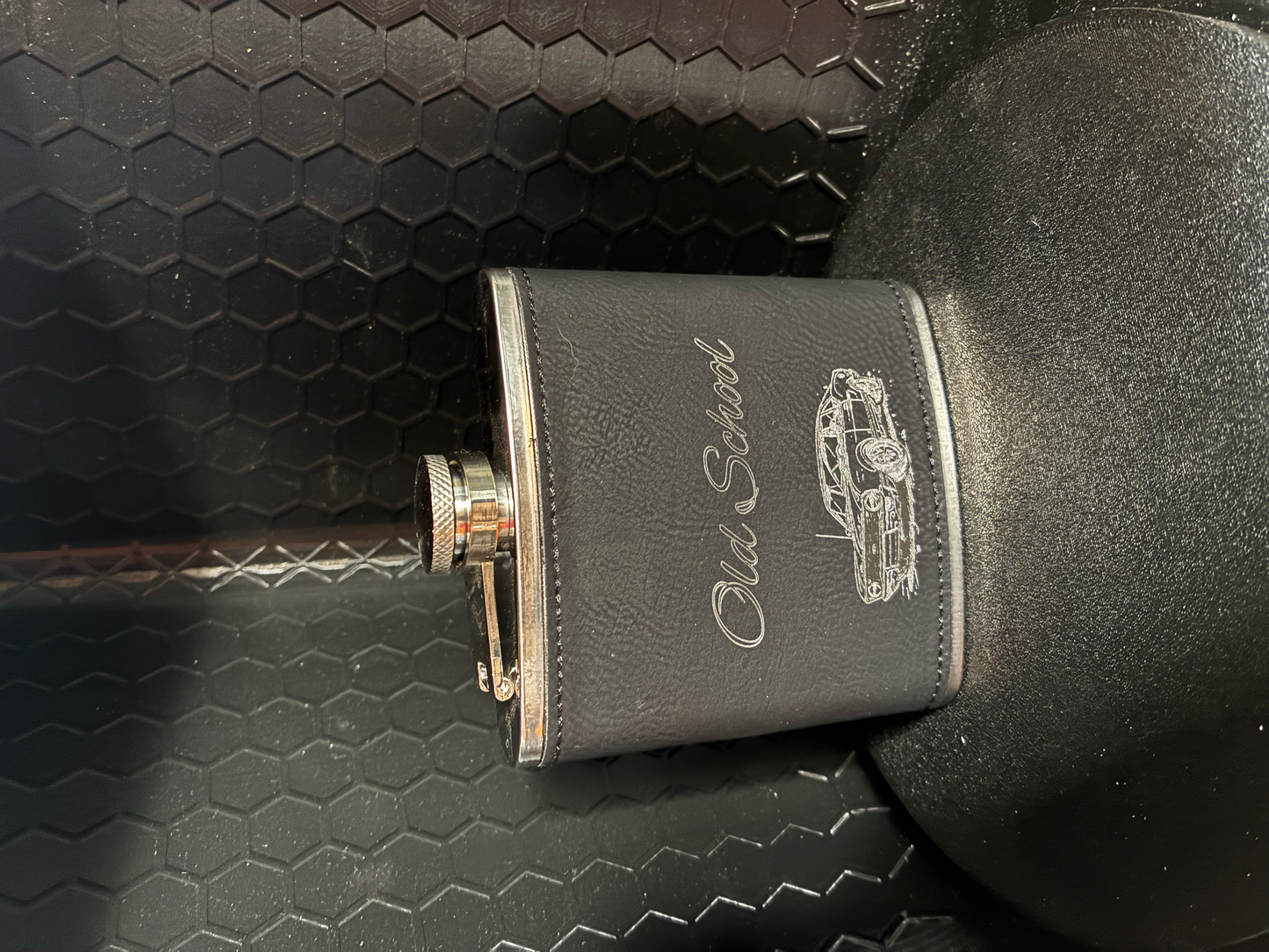 Personalisierter Flachmann mit Gravur