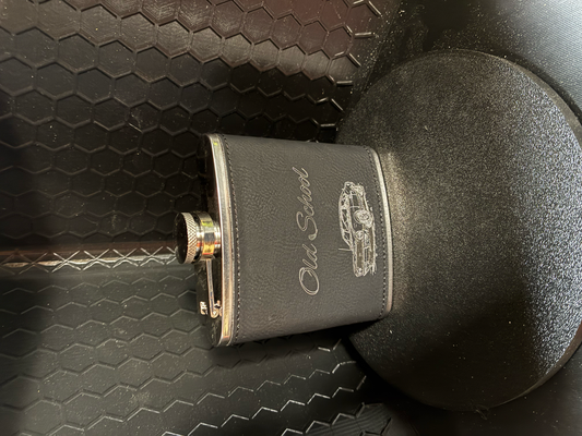 Personalisierter Flachmann mit Gravur